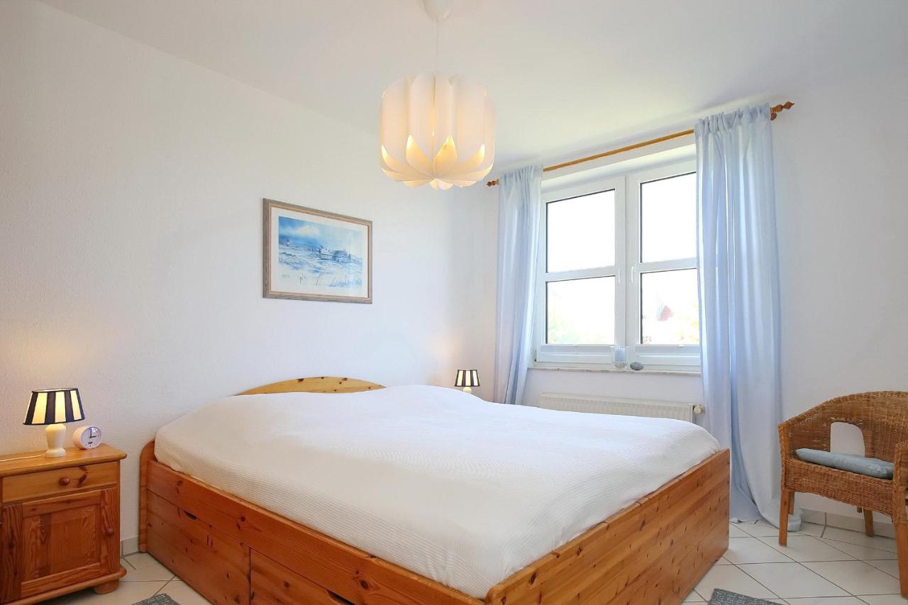 Apartment mit Balkon