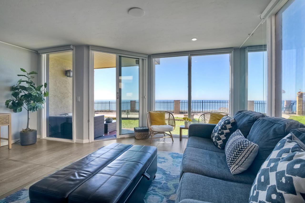 B&B Solana Beach - Oceanfront Condo, Hot Tub, Heated Pool, Beach Access, Beach Gear - Bed and Breakfast Solana Beach