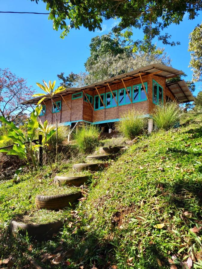 B&B Turrialba - Casa de Bambú - Bed and Breakfast Turrialba