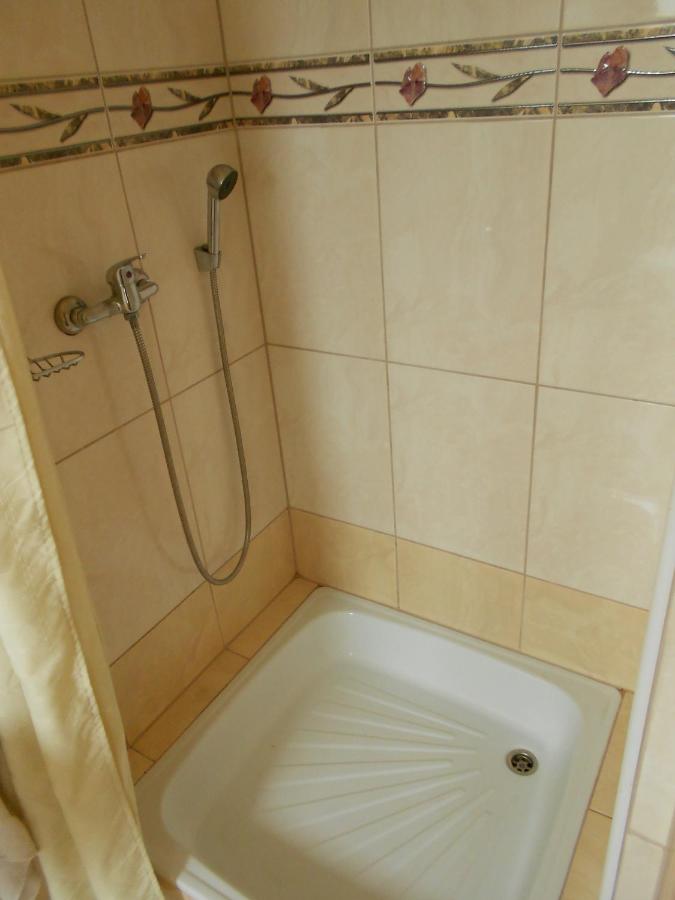 Standard Single Room with Shower