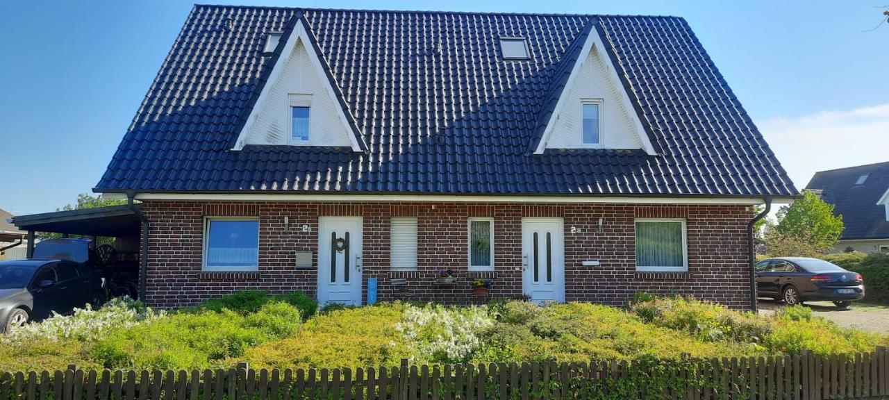 Ferienwohnungen Wiek FW Laura und Johanna - B&B