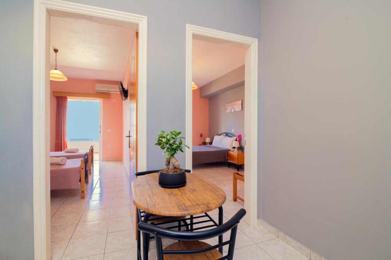 Avouris 2 Bedroom Apartment & Studios - Bed and Breakfast Plános