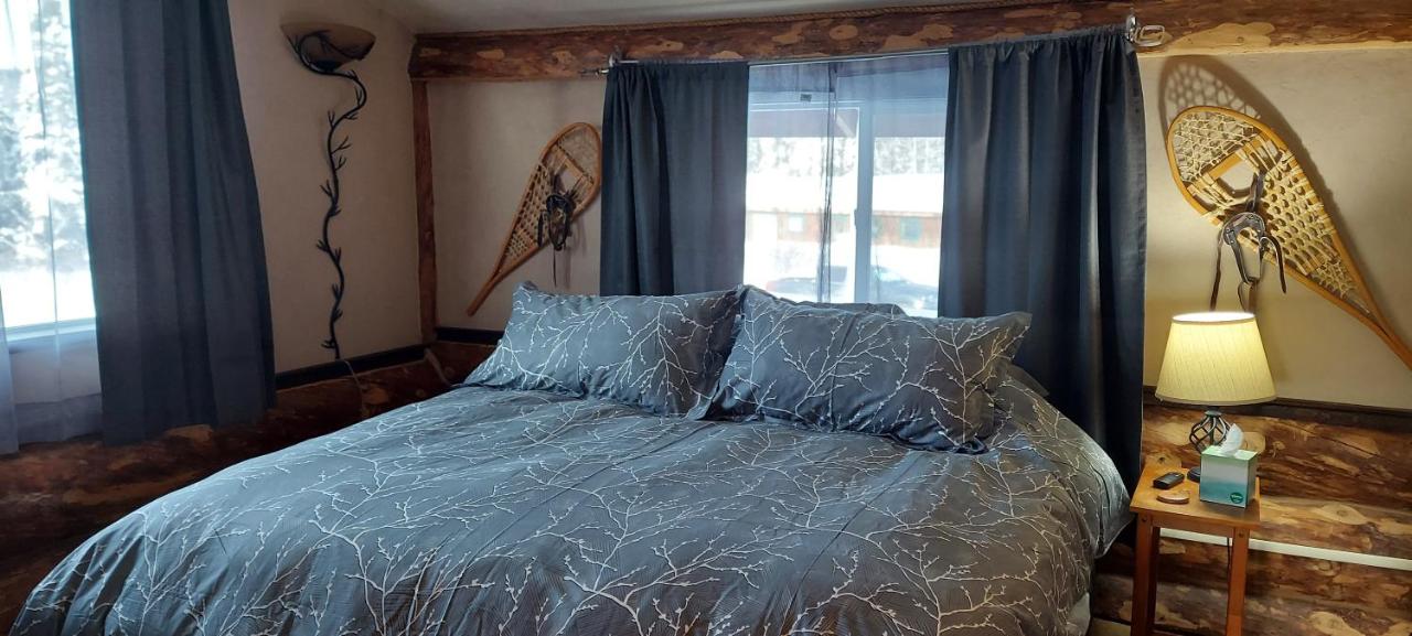 Room 5 - Upper Level