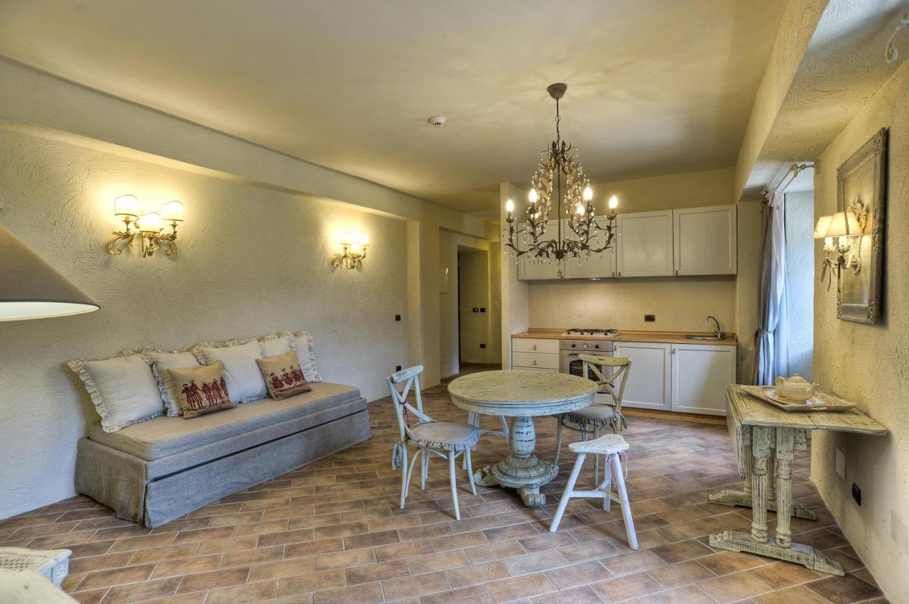 Superior One-Bedroom Apartment (4 Adults)