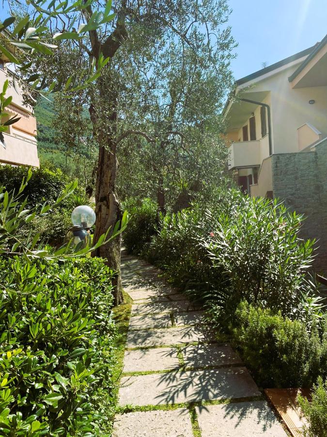 Le Vele Beth's House - B&B Brenzone