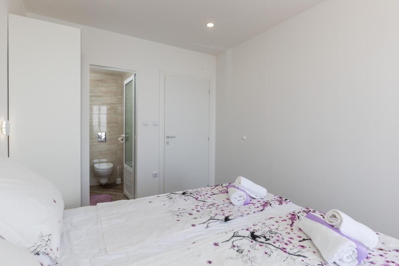 Double Room with Balcony and Sea View