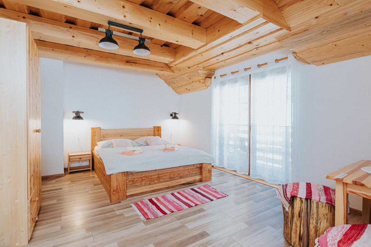 Standard Doppelzimmer (2 Erwachsene + 1 Kind)
