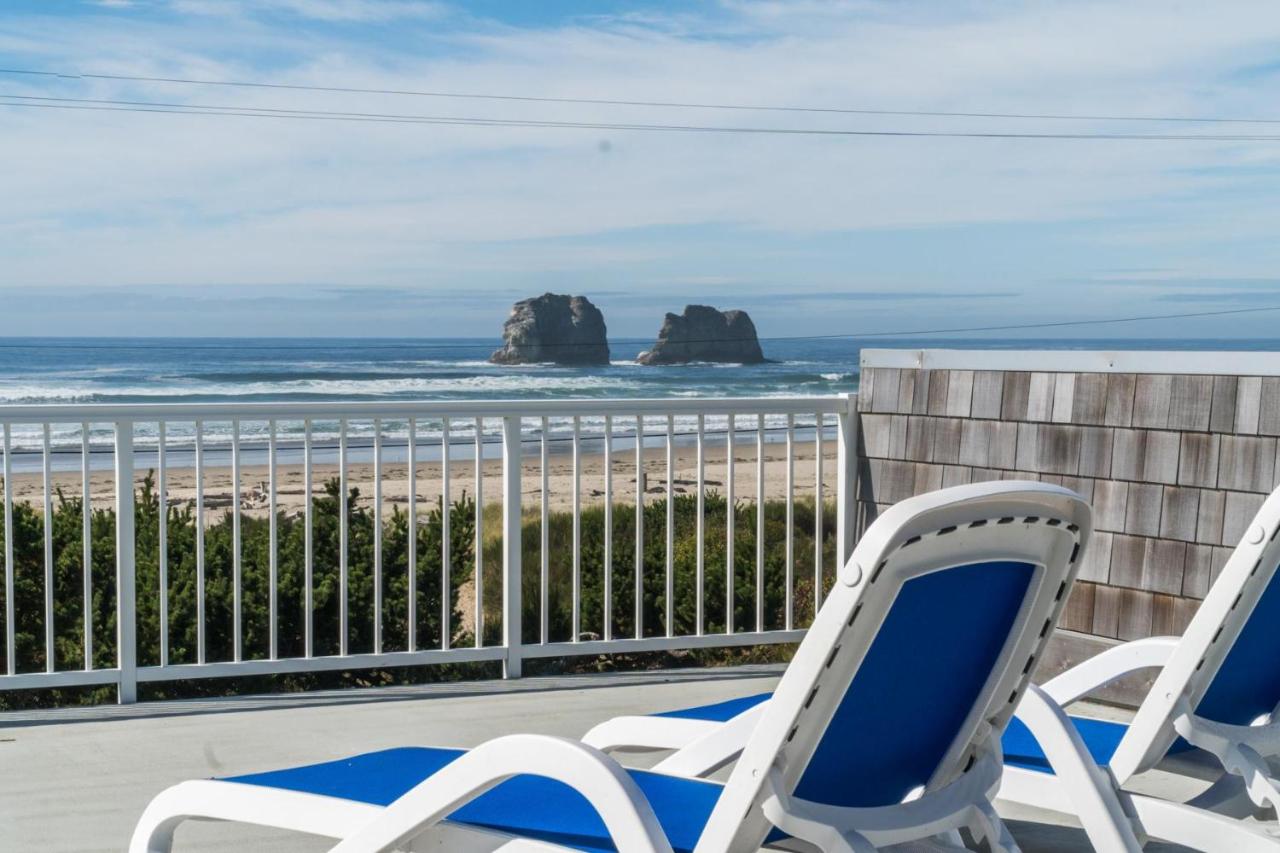 B&B Rockaway Beach - The Strand at Twin Rocks - Bed and Breakfast Rockaway Beach