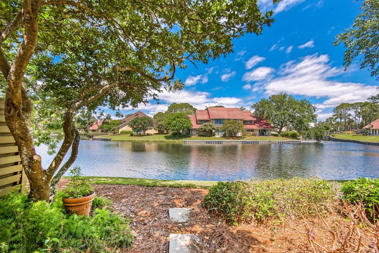 Beachwalk Villas 5079- On the Rocks - Bed and Breakfast Destin