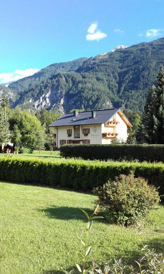 Family- Home Alpenblick - Bed and Breakfast