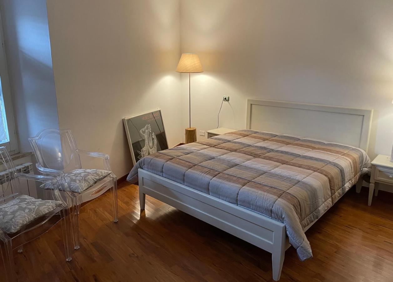 Bellissima casa dentro il castello di San Savino - B&B San Savino