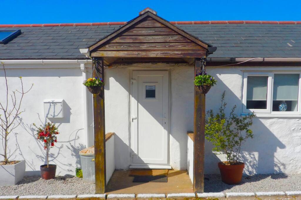 Stunning ANNEXE 1 luxury bedroom, eating area & bathroom only! - B&B