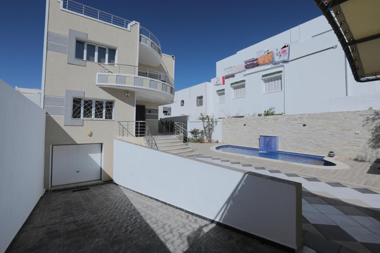 Magnifique Villa Avec Piscine, Pour Vos Vacances ! - B&B Monastir