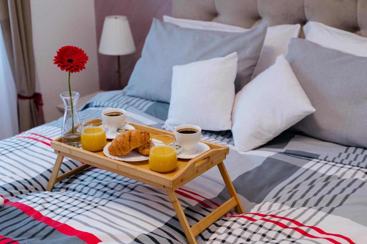 Apartman Kristina 4* - B&B