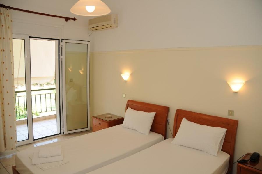 Twin Room with Mountain View