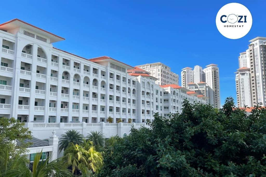Instagramable Luxury Suites for Couples or Families • Straits Quay Penang • Sea View Balcony • Private Bathtub - Chambres d'hôtes Bagan Jermal