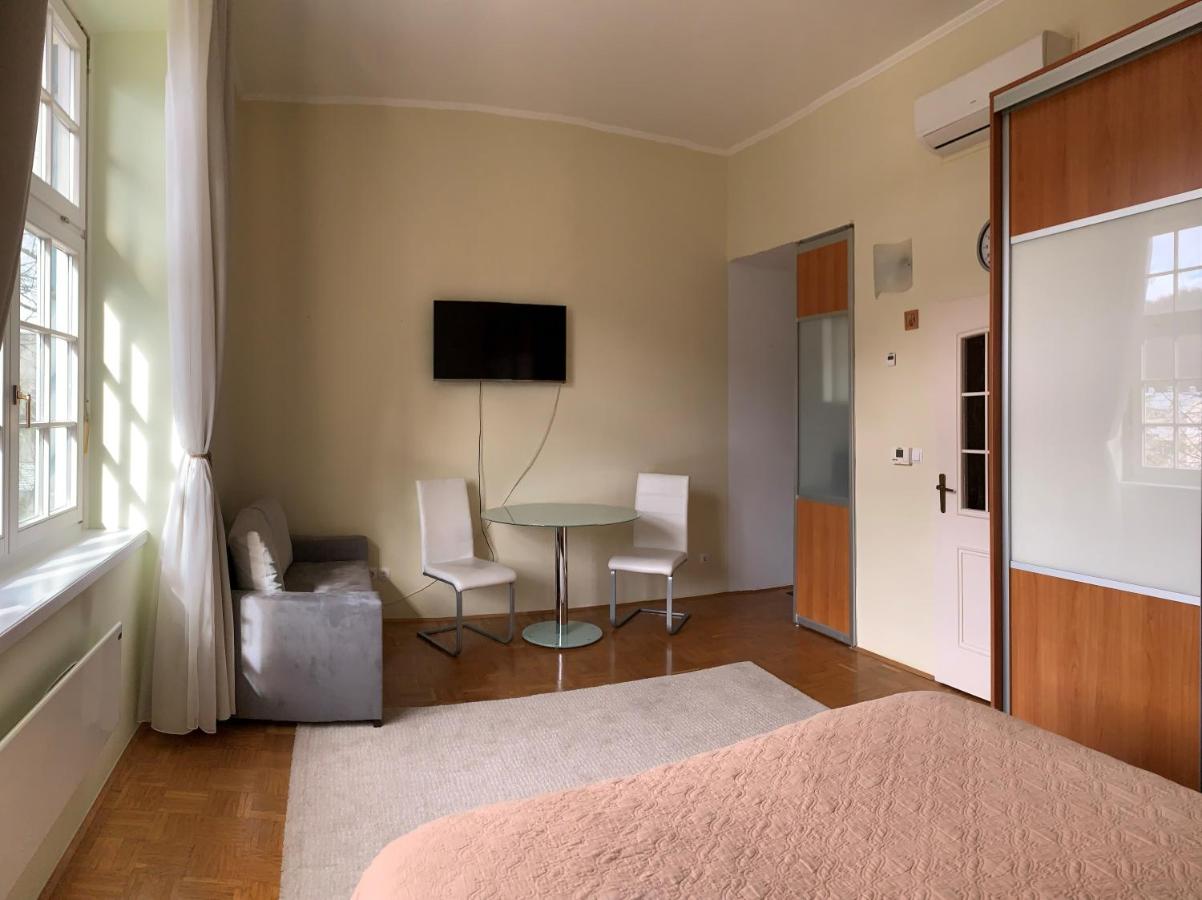 B&B Rogaska Slatina - Apartment 19 Vila Golf Nice Vacation - Bed and Breakfast Rogaska Slatina