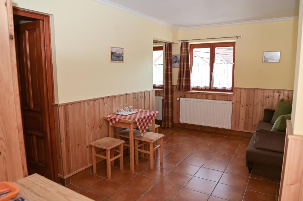 Camera Familiare con Bagno Privato