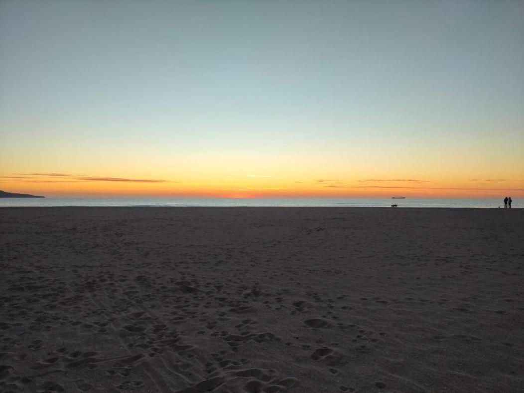 Apartamento con terraza cerca de la playa by InsideHome - Ferienwohnung Empuriabrava