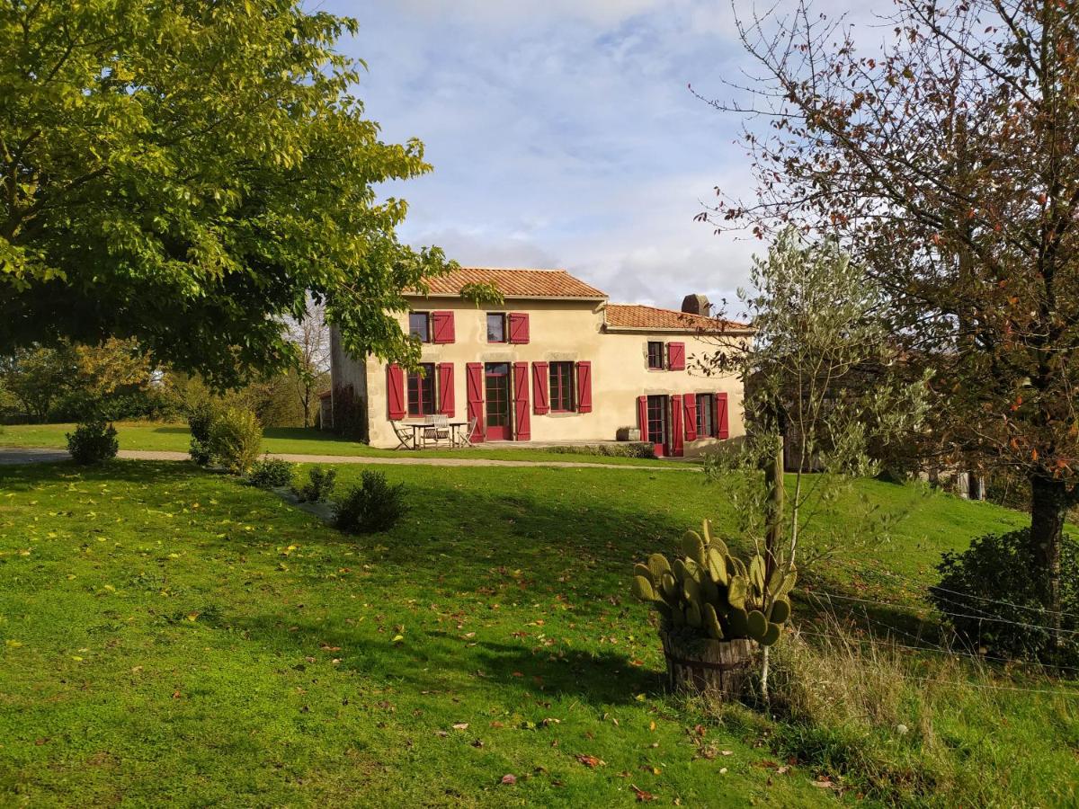 Maison à moins de 10 mn du Puy du Fou - B&B