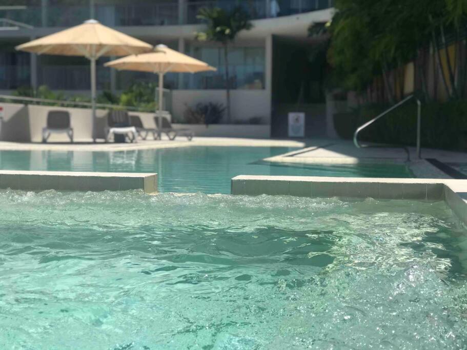 The Top Floor Luxury accomodation for 2 Spa Bath - Ferienwohnung