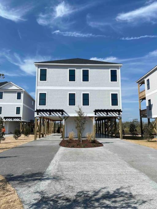 *NEW LISTING!* Surf City 3 Bed/3 Bath Townhome Beach Vacation Getaway! - B&B