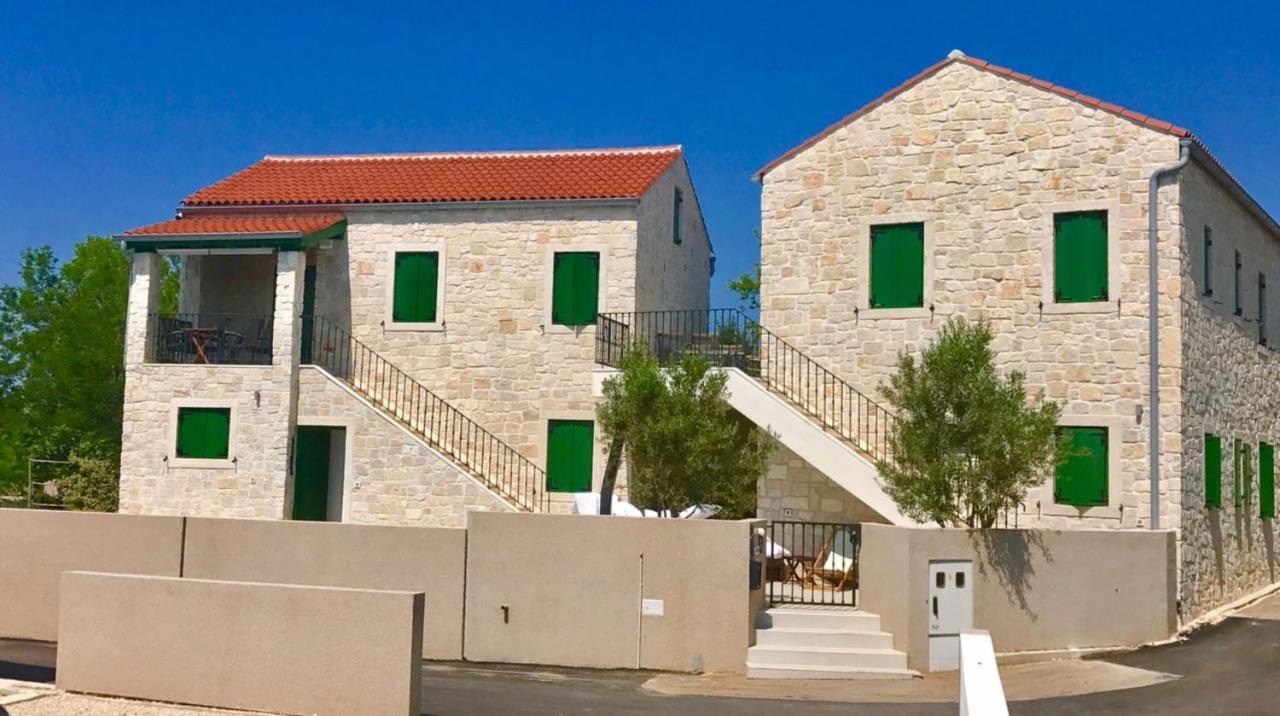One-Bedroom Apartment with Balcony