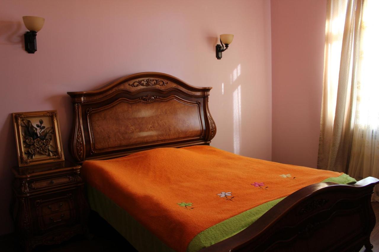 Quadruple Room with Shared Bathroom
