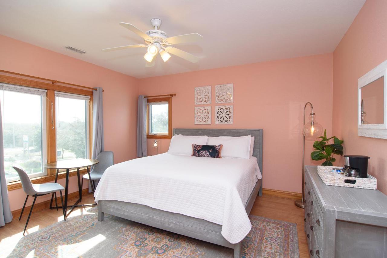 King Room with Garden View