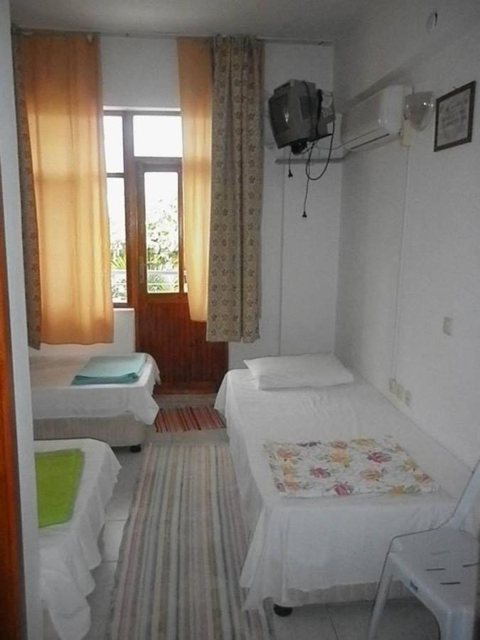 Habitación Triple con vistas a la montaña