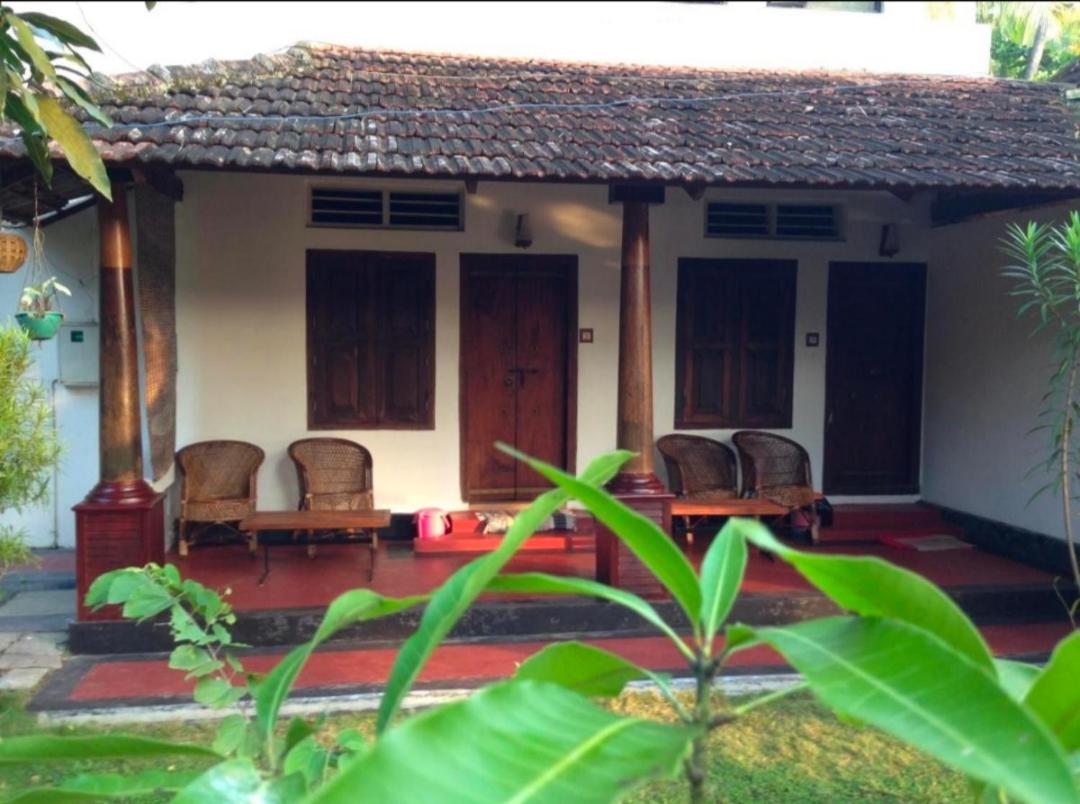 Ambadi's villa -Lake view resort - B&B