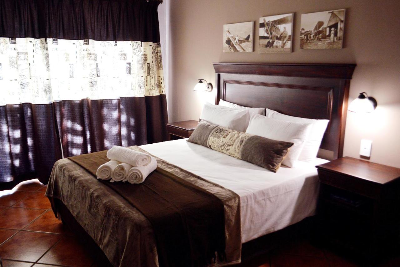 Family Two-Bedroom Suite - Flying Circus