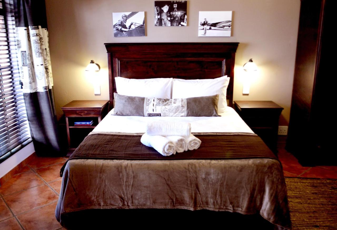 Habitación Doble con ducha - Amelia Earhart - Cama grande