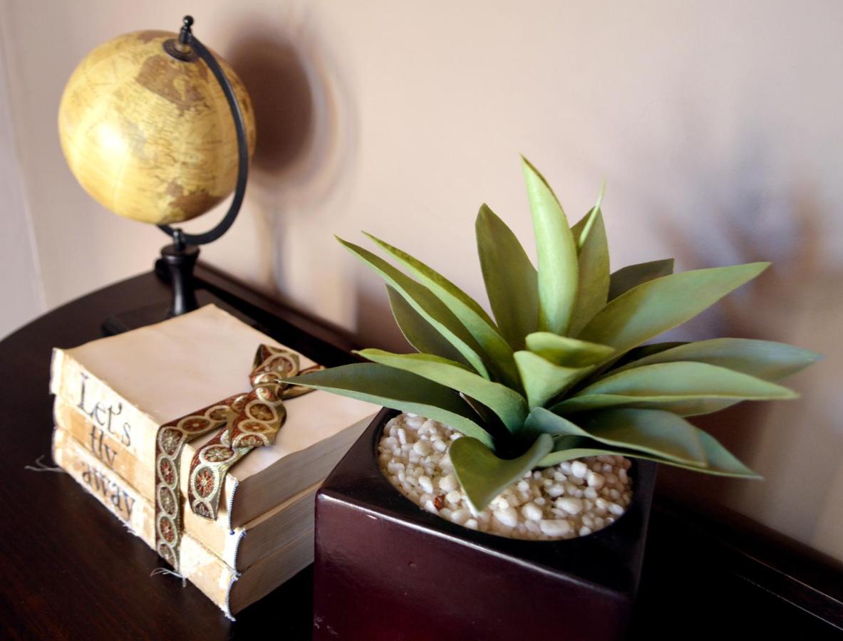 Zimmer mit Queensize-Bett und Dusche - Charles Lindbergh