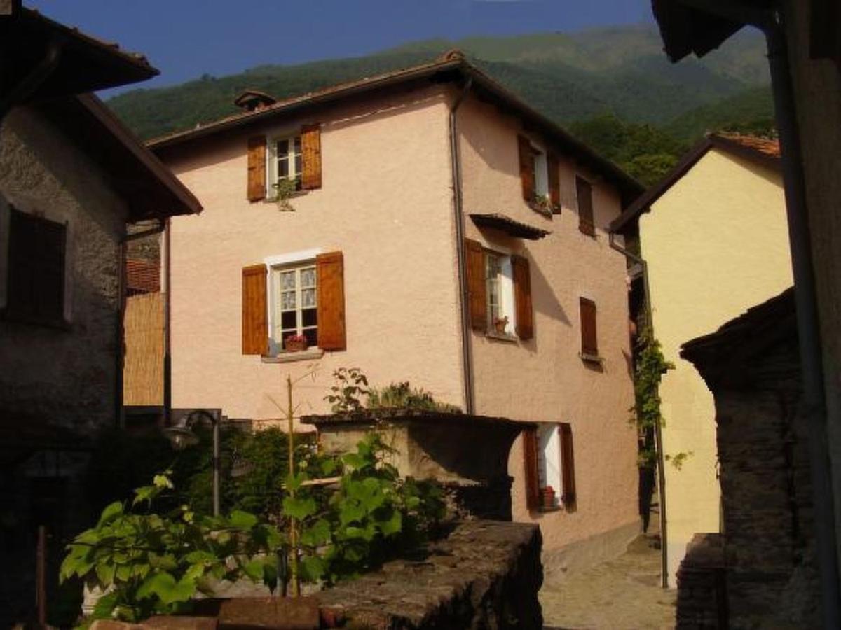 B&B Pianello del Lario - Holiday Home Il Cortile by Interhome - Bed and Breakfast Pianello del Lario