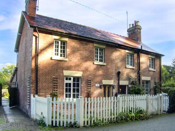 Aqueduct Cottage - B&B