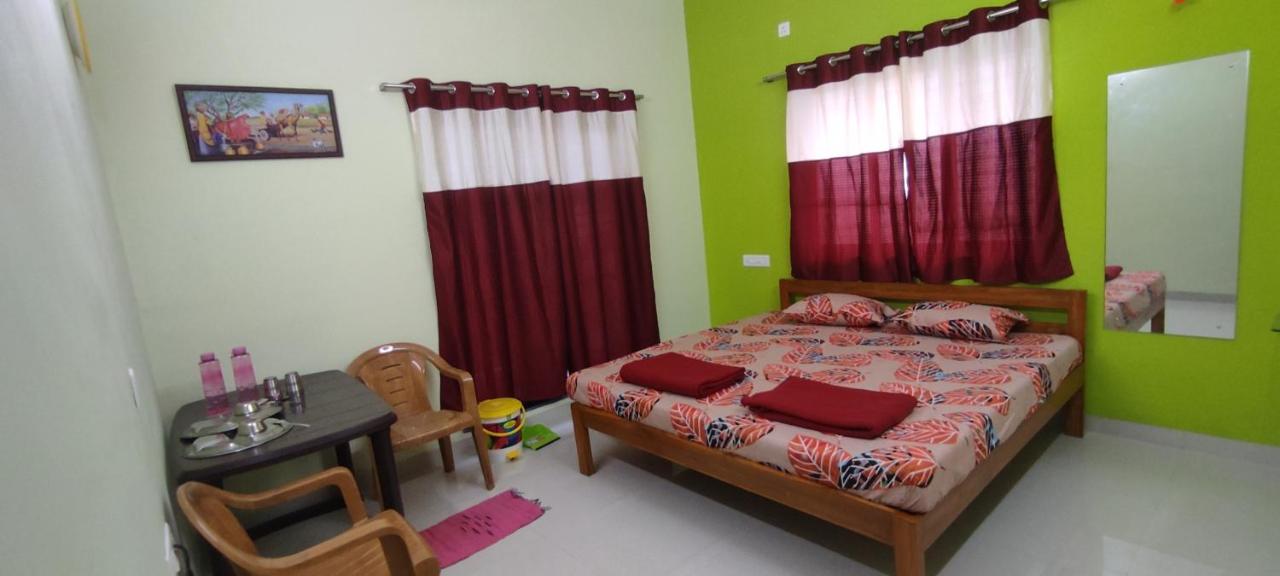 B&B Alibag - Madhumalti home stay - Bed and Breakfast Alibag