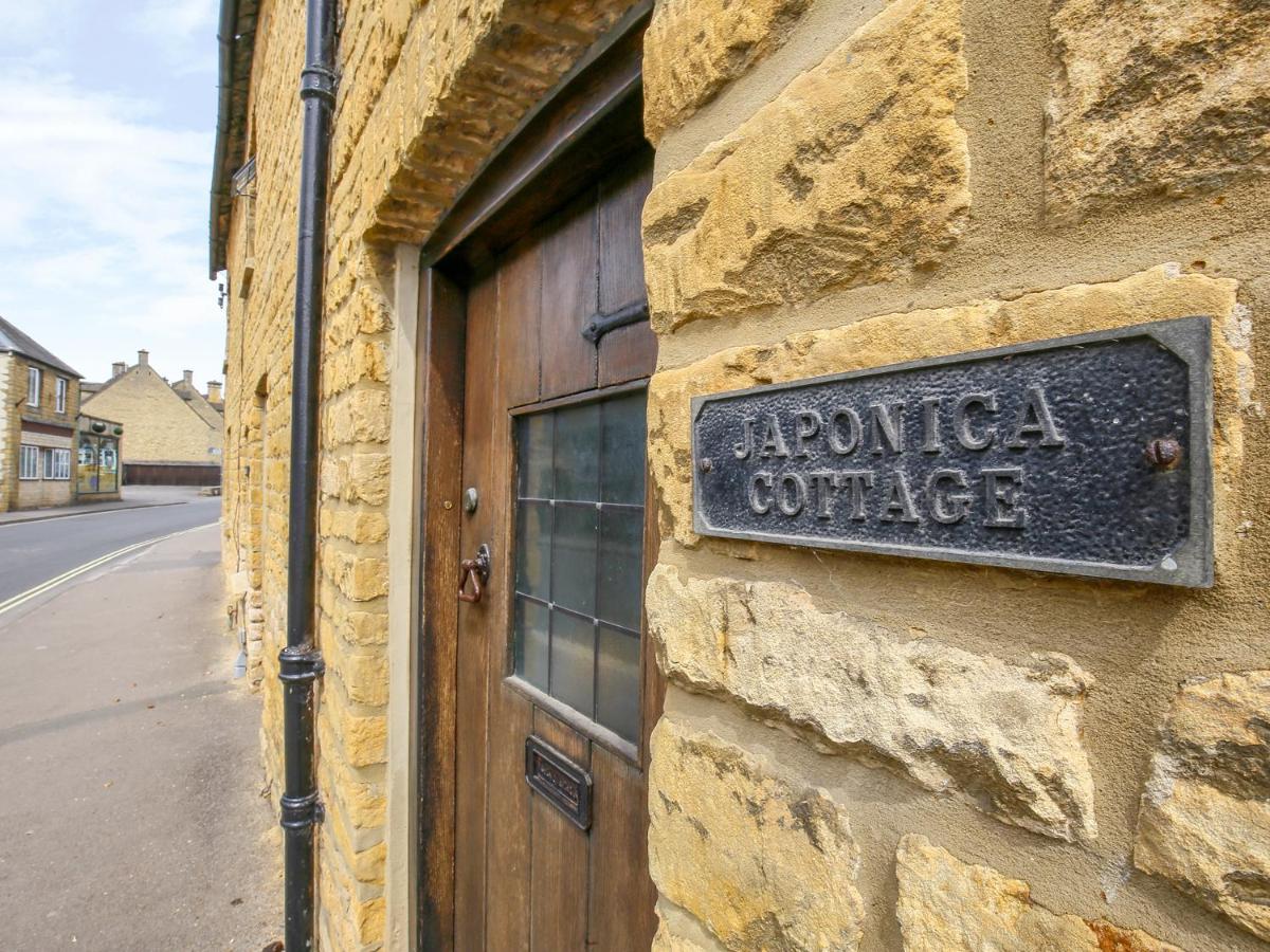 B&B Bourton on the Water - Japonica Cottage - Bed and Breakfast Bourton on the Water