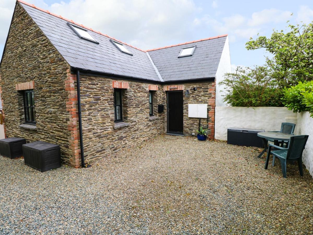 B&B Fishguard - The Old Stables - Bed and Breakfast Fishguard