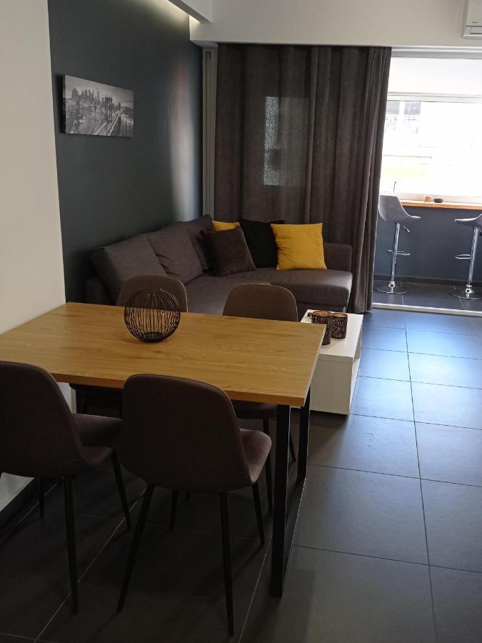 NY Central 1 - Ferienwohnung Patras