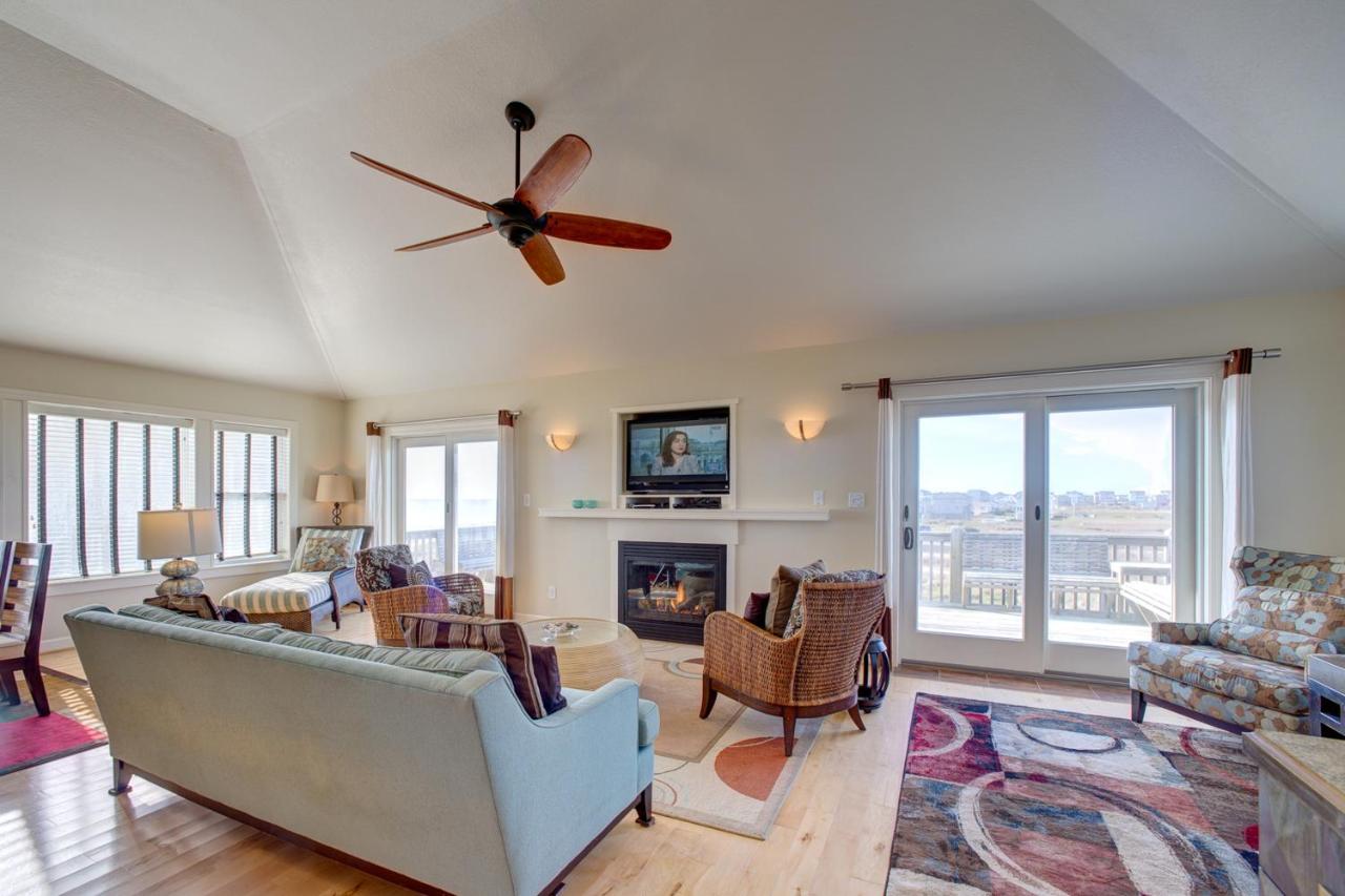 Gone Coastal 139 - B&B