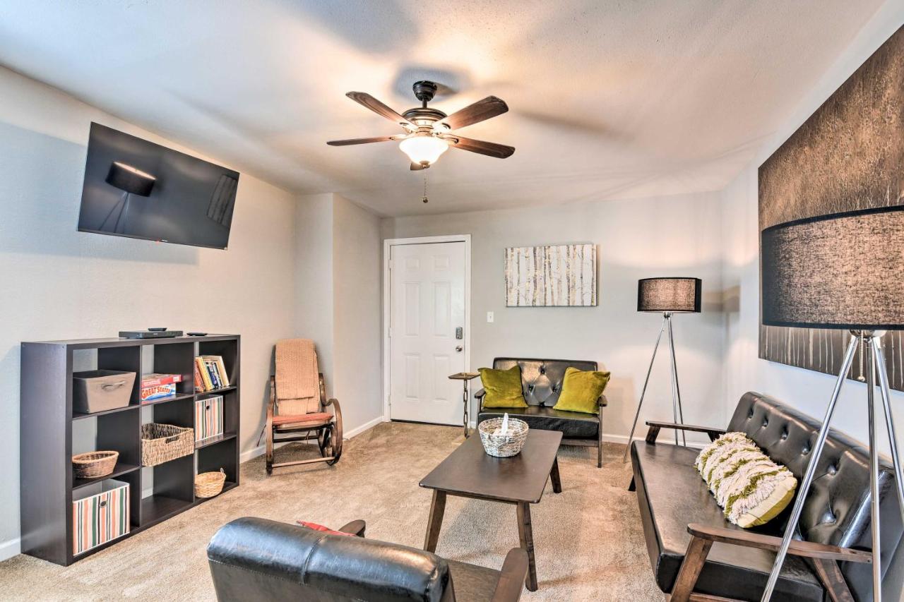 Cozy Galveston Apartment - Walk to Beach and Dining - B&B