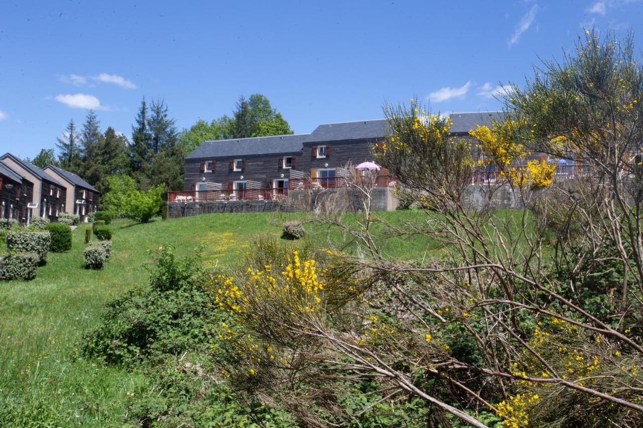 Gîte du Gua des Brasses au bord du lac de la Raviège - B&B