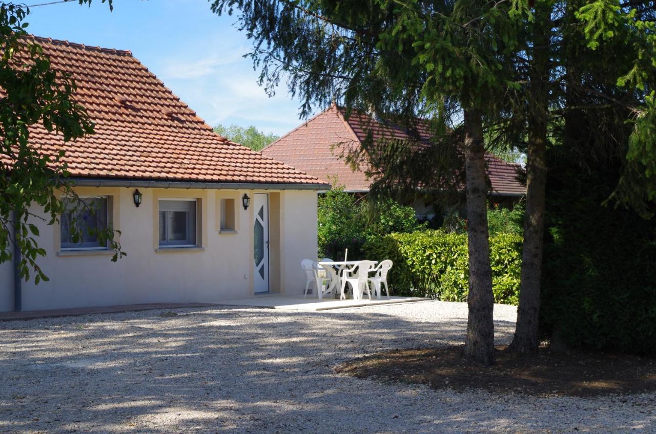 Gîte Les Grands Prés - B&B Frontenard