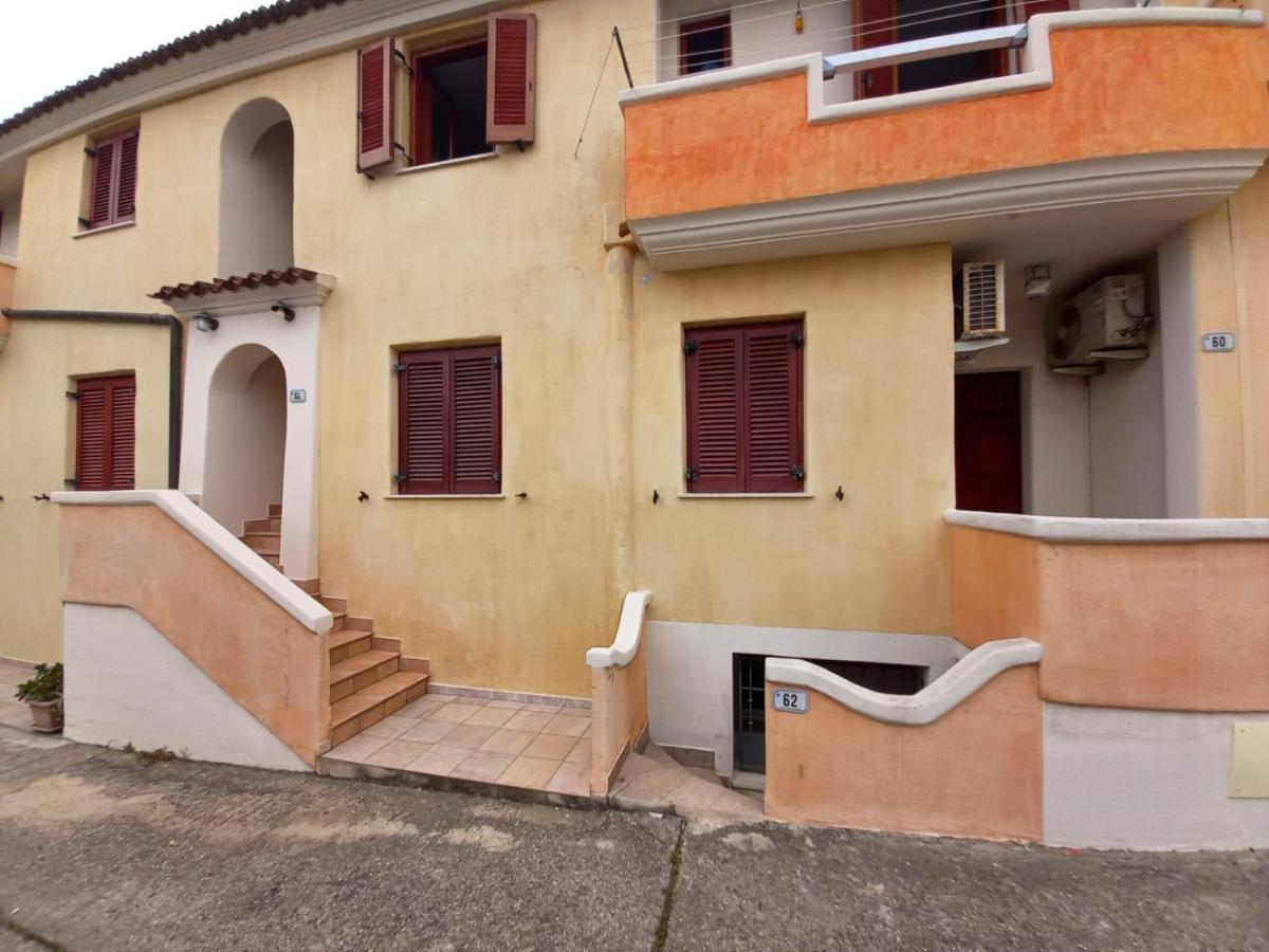 Appartamento Piera - Ferienwohnung Orosei