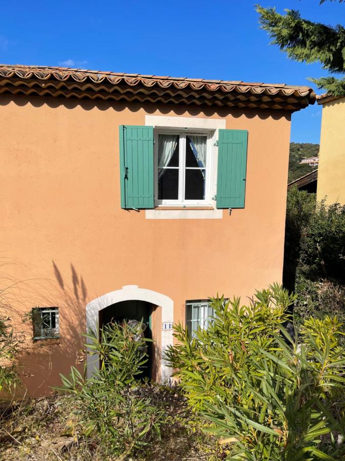 Villa "Les Greens" - Ste Maxime - 6 pers - Wifi - Proche Plages et Centre-Ville - Chambres d’hôtes Sainte-Maxime