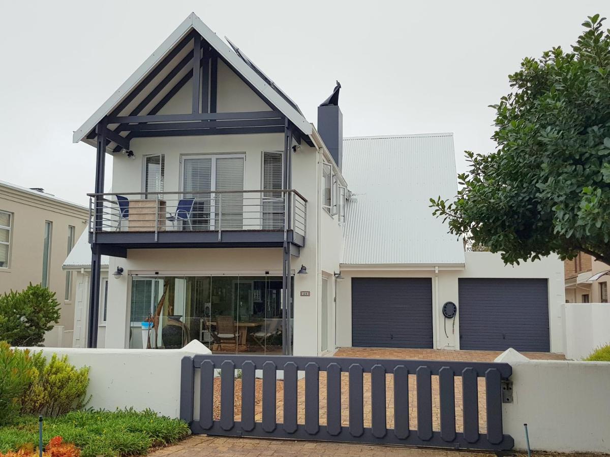 B&B Hermanus - Charming Fisante house - Bed and Breakfast Hermanus