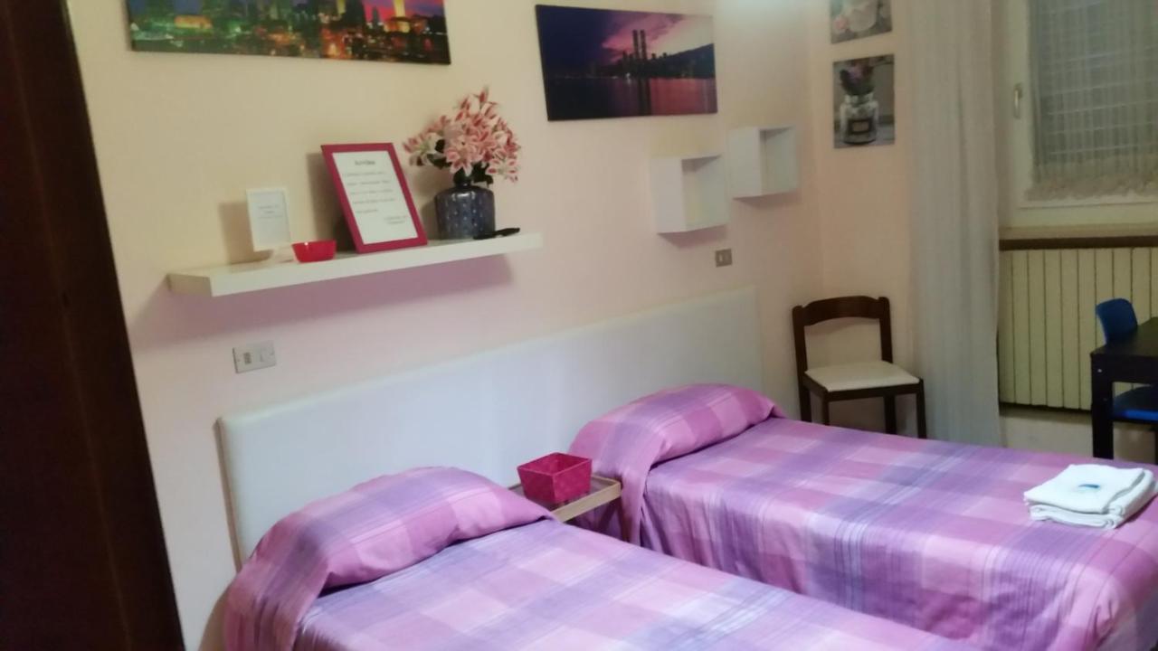 B&B Foligno - Affittacamere Il Giramondo - Bed and Breakfast Foligno