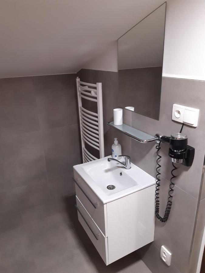 Doppelzimmer mit eigenem Bad