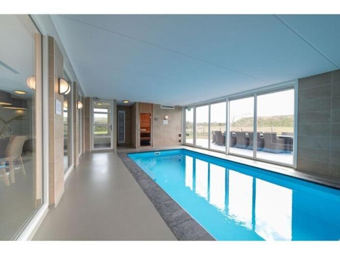 B&B Colijnsplaat - Luxury holiday home in Colijnsplaat with a private pool hot tub and sauna - Bed and Breakfast Colijnsplaat